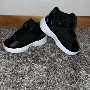 Toddler Jordan Tennis shoes